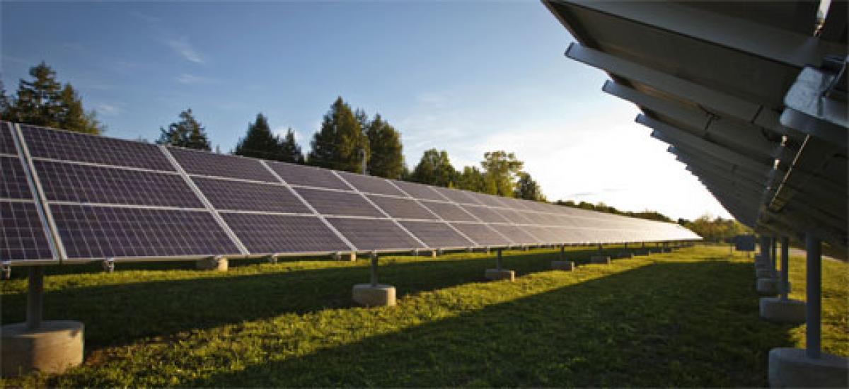 découvrez les principales différences entre les types de panneaux solaires, leurs avantages et inconvénients, ainsi que les critères à considérer pour choisir le système qui convient le mieux à vos besoins énergétiques.