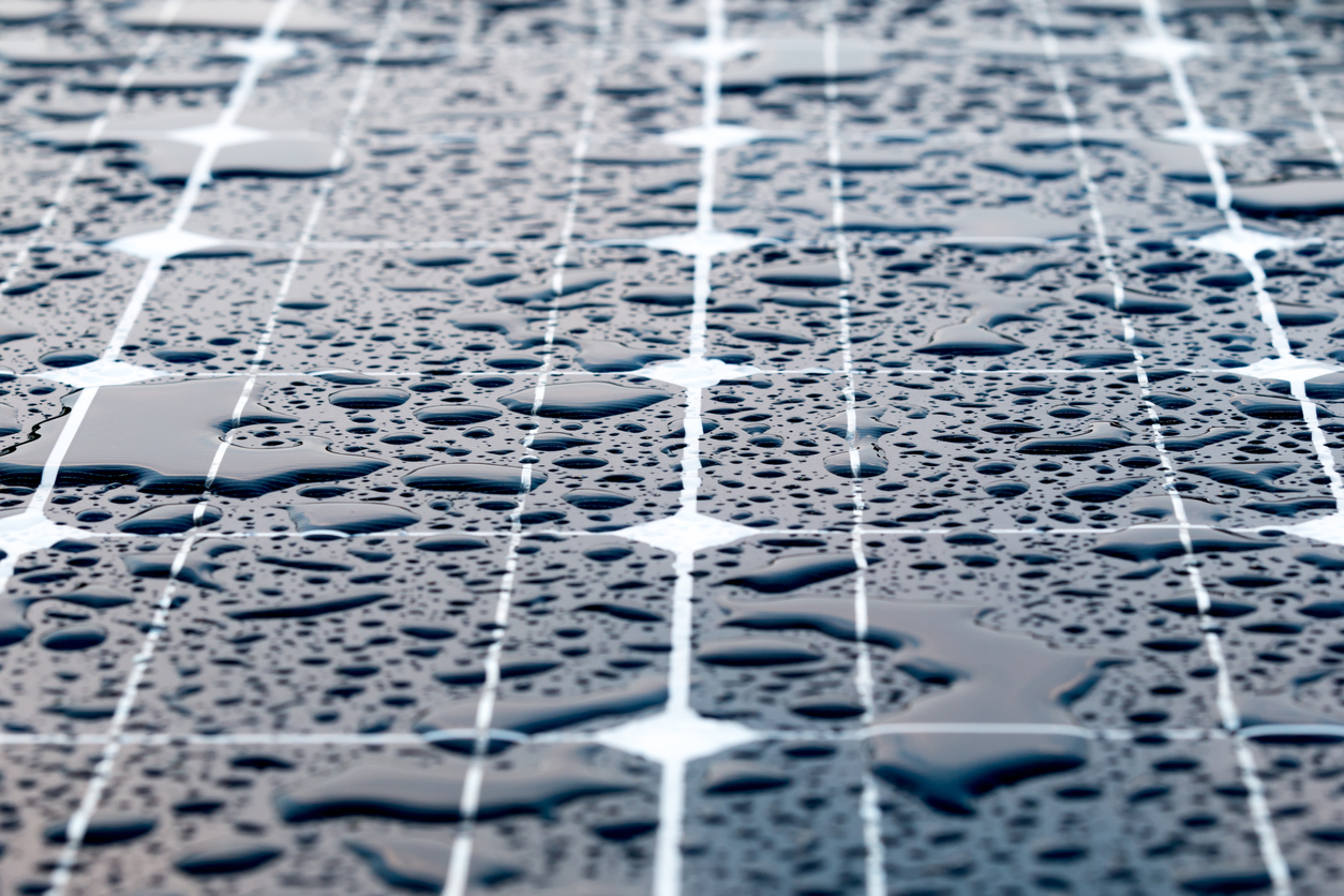 découvrez comment l'eau de pluie peut être utilisée pour optimiser le rendement de vos panneaux photovoltaïques. apprenez des astuces pratiques pour récupérer et utiliser cette ressource précieuse afin de maximiser votre production d'énergie renouvelable.