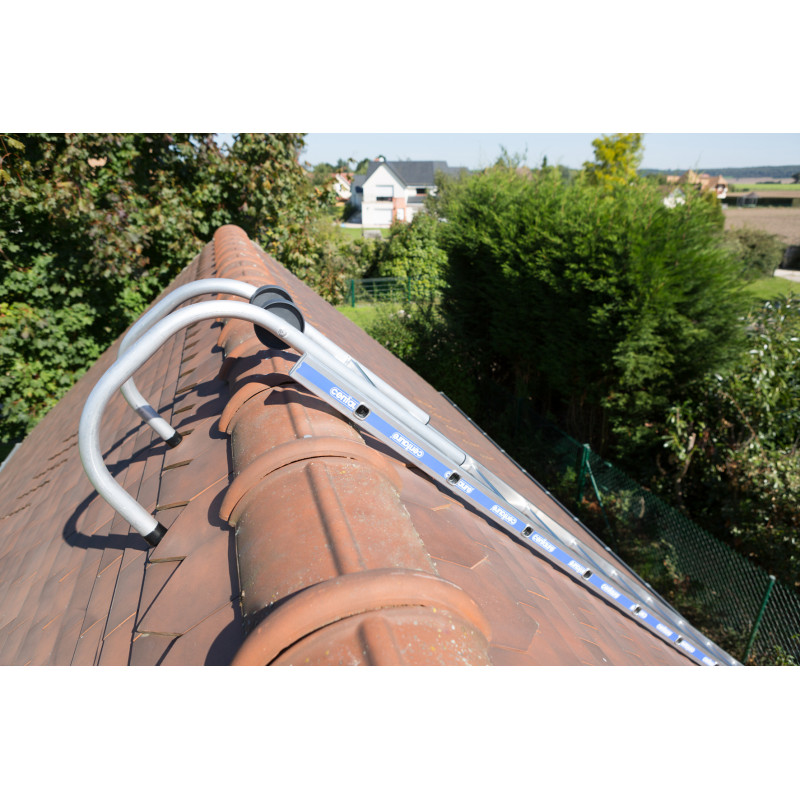 découvrez notre sélection d'échelles pour toit, conçues pour assurer votre sécurité lors de vos travaux en hauteur. idéales pour les professionnels et les bricoleurs, nos échelles sont robustes et faciles à utiliser. trouvez l'échelle qui répond à vos besoins et travaillez en toute sérénité.