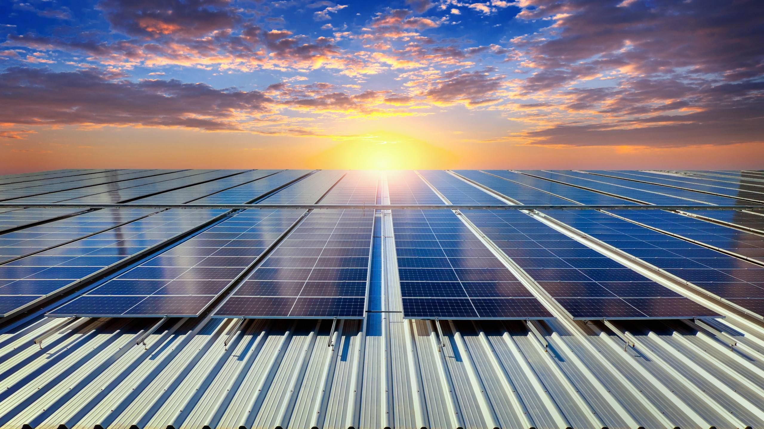 découvrez comment les panneaux solaires peuvent vous permettre de réaliser des économies significatives sur vos factures d'énergie. explorez les avantages économiques, les aides financières disponibles et les retours sur investissement associés à l'installation de systèmes solaires.