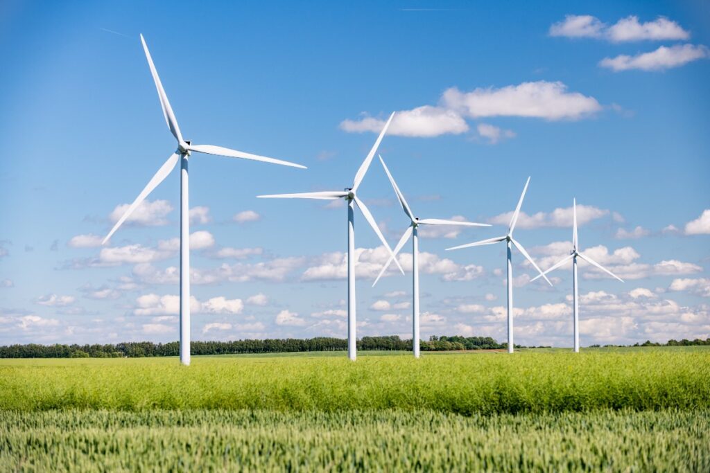 découvrez l'énergie éolienne, une source renouvelable et durable qui utilise la puissance du vent pour produire de l'électricité. explorez les avantages, les technologies et les innovations liées aux éoliennes pour un futur énergétique plus vert.
