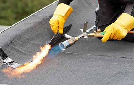 découvrez nos solutions d'étanchéité pour toiture, assurant protection et durabilité. protégez votre maison des intempéries avec des matériaux de haute qualité et une installation professionnelle. garantissez la longévité de votre toiture grâce à nos services spécialisés.