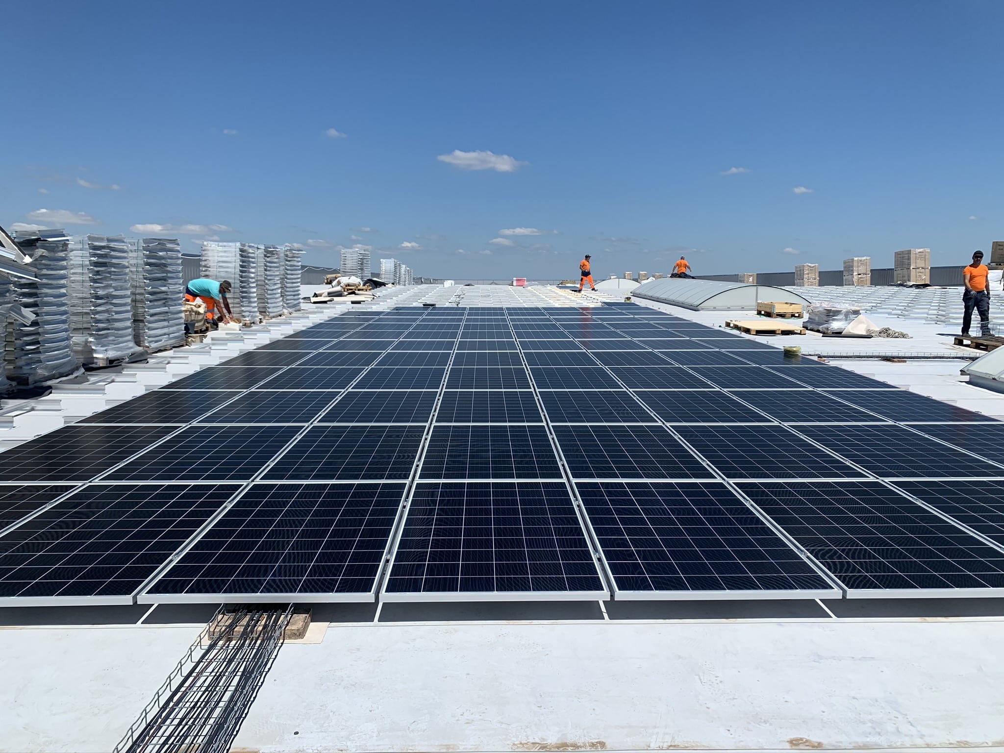 découvrez l'importance des études de faisabilité pour l'installation de panneaux solaires. optimisez vos projets d'énergie renouvelable en évaluant les coûts, l'ensoleillement et le retour sur investissement afin de maximiser votre efficacité énergétique.