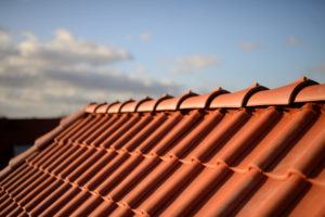 découvrez tout ce qu'il faut savoir sur le faîtage de toit, un élément essentiel pour garantir l'étanchéité et la durabilité de votre habitation. apprenez les différentes techniques d'installation, les matériaux utilisés et les conseils d'entretien pour un toit en parfait état.