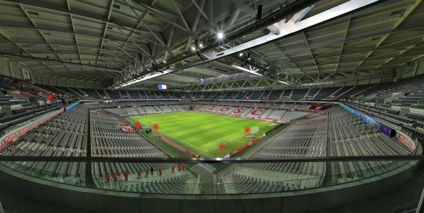 découvrez les dernières informations sur la fermeture du toit du stade de lille, son impact sur les événements sportifs et culturels, ainsi que les projets d'amélioration pour une expérience optimale pour les spectateurs.