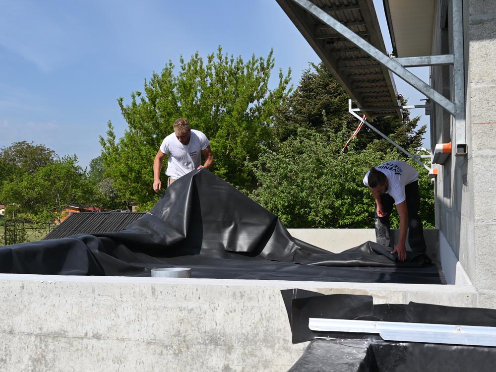 découvrez comment l'insonorisation de votre toit photovoltaïque peut améliorer votre confort tout en préservant l'efficacité de vos installations solaires. profitez d'une solution idéale pour réduire les nuisances sonores tout en optimisant votre production d'énergie.