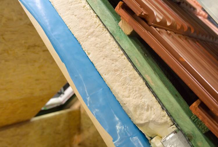 découvrez nos solutions d'isolation pour toit, conçues pour améliorer l'efficacité énergétique de votre maison. profitez d'un confort optimal tout en réduisant vos factures d'énergie grâce à nos matériaux performants et durables.