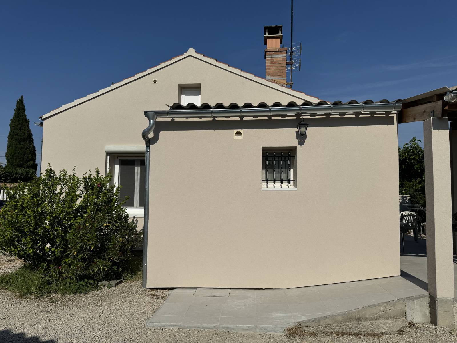 découvrez l'isolation en zinc, une solution innovante et efficace pour améliorer l'efficacité énergétique de votre bâtiment. apprenez comment ses propriétés uniques contribuent à une meilleure régulation thermique et à une protection durable contre les éléments.