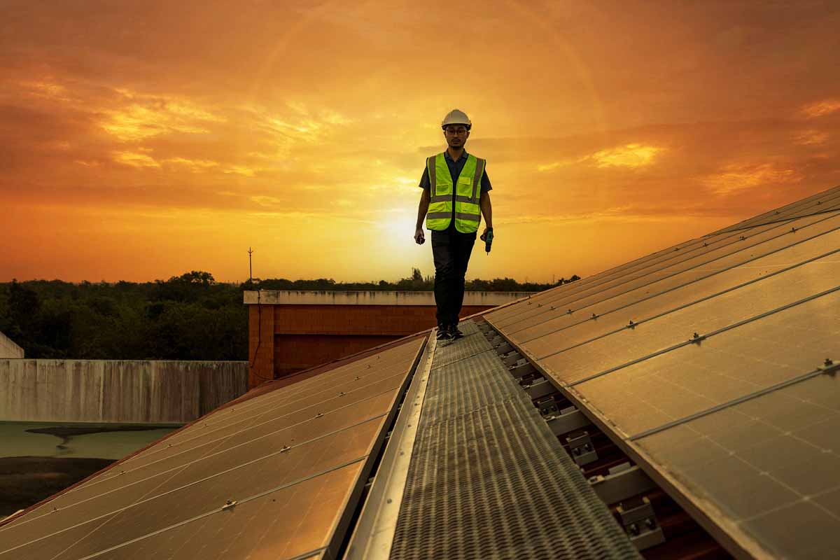 découvrez les avantages et inconvénients de la location et de l'achat de panneaux solaires. faites le choix éclairé qui correspond à vos besoins énergétiques et budget. comparez les coûts, les bénéfices et les implications à long terme pour une transition énergétique réussie.
