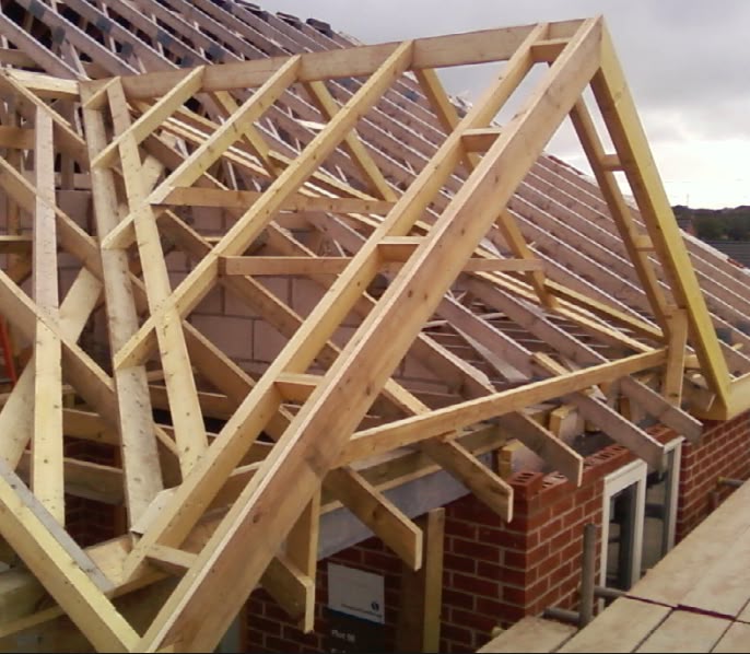 découvrez les avantages et l'esthétique des lucarnes triangulaires, un choix architectural innovant pour apporter lumière naturelle et style unique à vos espaces. informez-vous sur leur conception, leur installation et l'impact qu'elles peuvent avoir sur l'ambiance de votre maison.