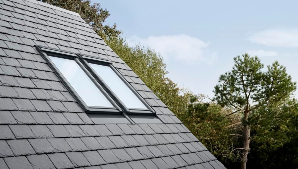 découvrez comment monter un velux en ardoise avec notre guide complet. suivez nos conseils d'experts pour une installation réussie et esthétique qui apportera luminosité et style à vos espaces. profitez d'une meilleure isolation et d'une touche élégante à votre toiture.