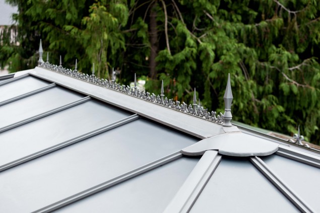 découvrez nos conseils pratiques pour nettoyer efficacement le toit de votre véranda. des astuces pour enlever la saleté, la moisissure et préserver l'éclat de votre véranda tout au long de l'année.