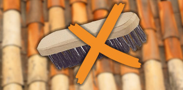 découvrez nos conseils pratiques et efficaces pour nettoyer vos tuiles de toit. obtenez un toit impeccable en éliminant la mousse, les salissures et les dépôts, tout en préservant la durabilité de vos tuiles. transformez l'aspect de votre maison avec un entretien régulier et professionnel.