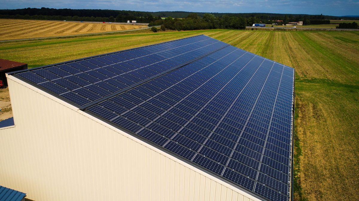 découvrez les avantages des panneaux solaires pour les bâtiments. optimisez votre consommation d'énergie, réduisez votre empreinte carbone et augmentez la valeur de votre propriété grâce à l'installation de panneaux solaires performants.