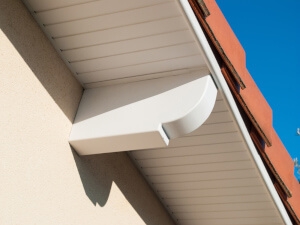 découvrez nos conseils pratiques pour peindre le dessous de toit avec succès. obtenez des astuces sur le choix des matériaux, la préparation de la surface et les techniques de peinture pour un résultat durable et esthétiquement agréable.