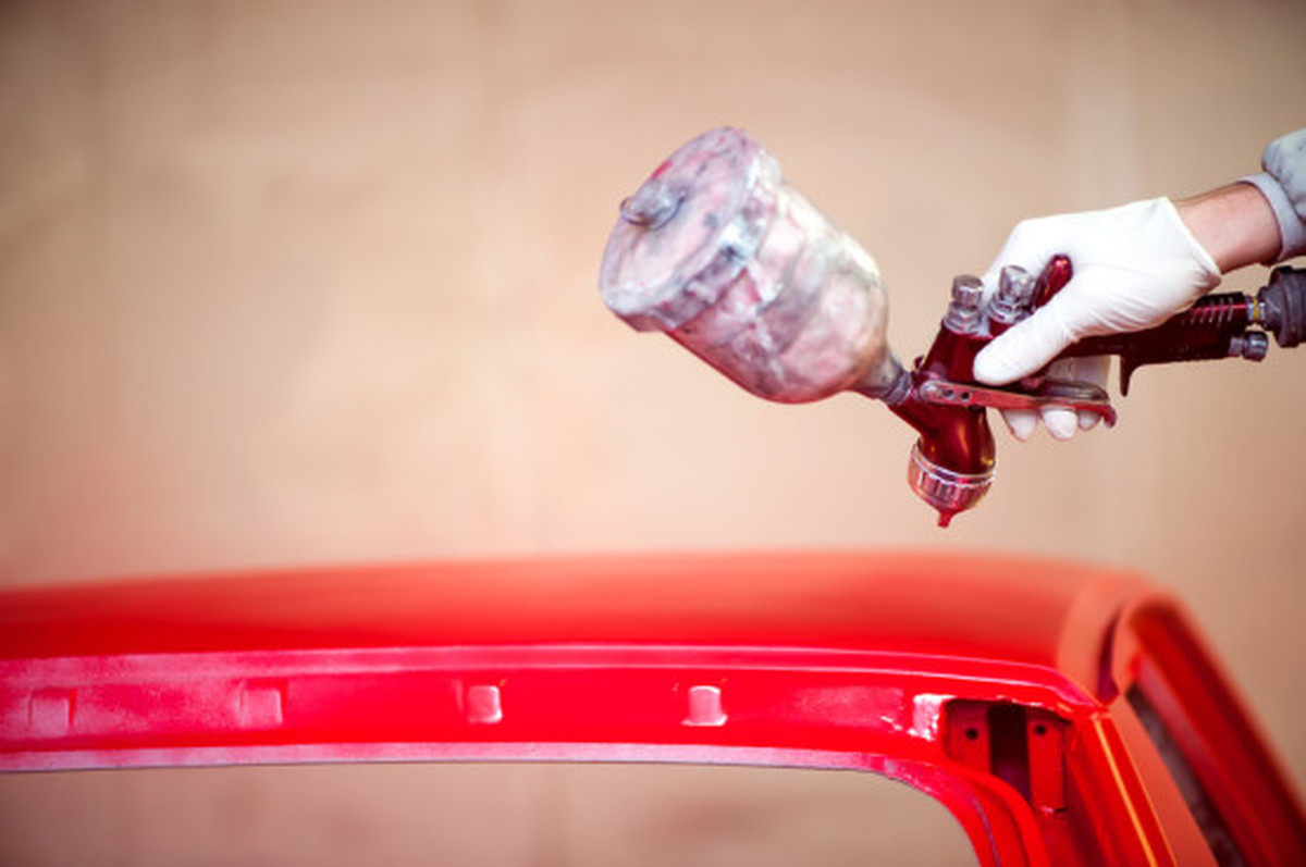 apprenez à peindre le toit de votre voiture pour lui donner un look personnalisé et protéger sa surface. découvrez nos conseils pratiques, les outils nécessaires et les meilleures techniques pour un résultat professionnel.