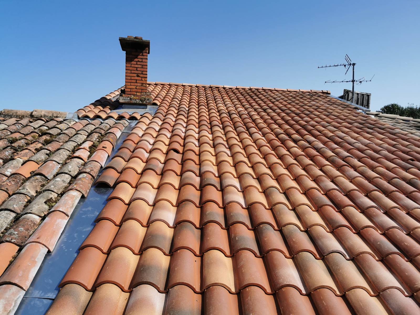 découvrez les prix au m² pour le toit en zinc. obtenez des informations détaillées sur les coûts, les avantages et les options disponibles pour un revêtement durable et esthétique.