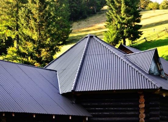 découvrez les facteurs influençant le prix des toits de maison. comparez les matériaux, les styles et les coûts d'installation pour faire le meilleur choix pour votre projet de toiture.