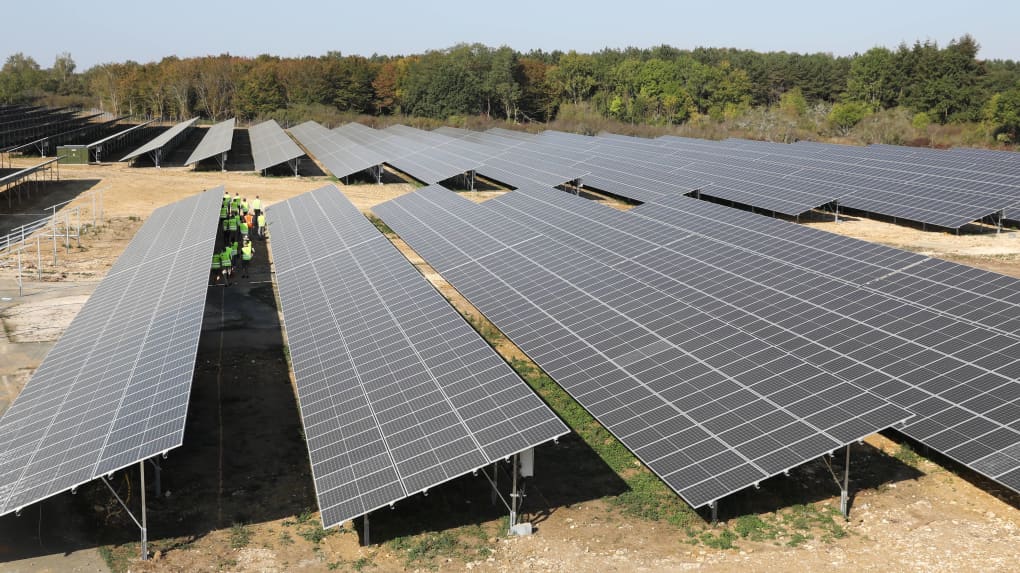 découvrez nos projets photovoltaïques innovants qui transforment l'énergie solaire en électricité durable. engagez-vous pour l'environnement et réduisez votre empreinte carbone tout en profitant d'énergies renouvelables accessibles et rentables.