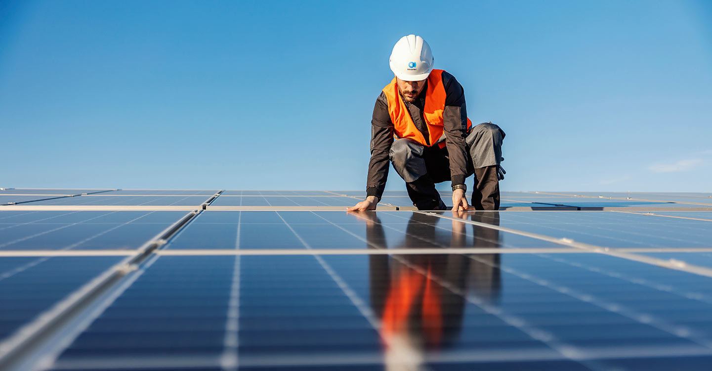 découvrez nos conseils pour assurer la sécurité de vos panneaux solaires. apprenez les meilleures pratiques pour l'installation, l'entretien et la protection de vos systèmes solaires afin d'optimiser leur performance et leur durabilité.