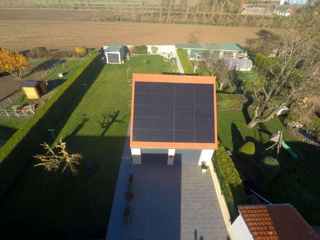 découvrez l'importance de la sensibilisation aux toits photovoltaïques et apprenez comment ces solutions énergétiques durables peuvent transformer votre consommation d'électricité, réduire votre empreinte carbone et promouvoir un avenir plus vert.