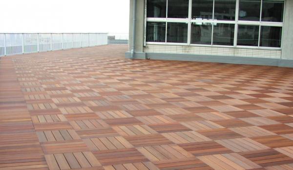 découvrez les différents types de sols pour toits-terrasses. optimisez l'aménagement de votre espace extérieur en choisissant le revêtement idéal pour allier esthétique et durabilité. profitez de conseils pratiques pour l'entretien et la mise en valeur de votre toit-terrasse.