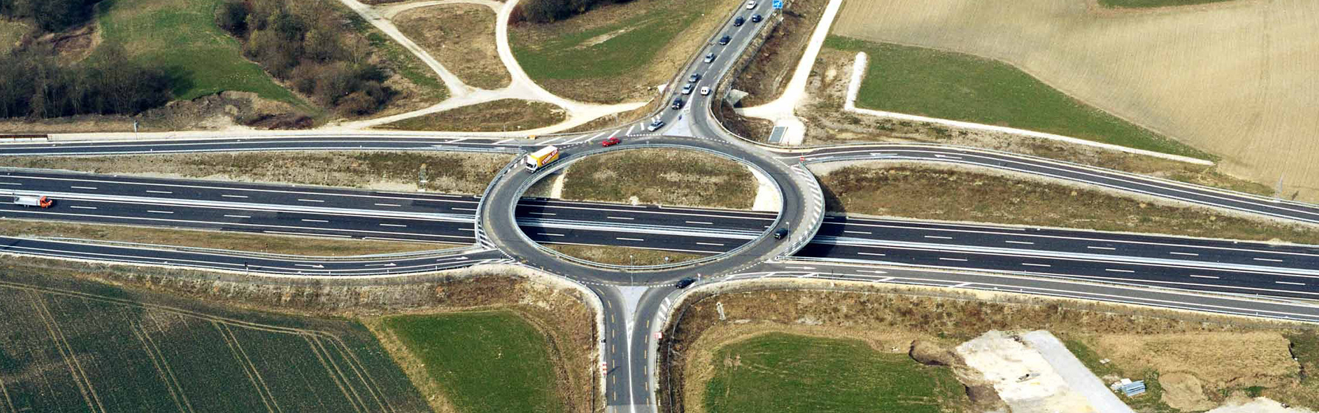 découvrez comment obtenir des subventions pour améliorer les infrastructures routières de votre région. profitez de financements pour moderniser vos routes, renforcer la sécurité routière et favoriser le développement durable. ne manquez pas cette opportunité d'investir dans un avenir meilleur pour vos communautés.