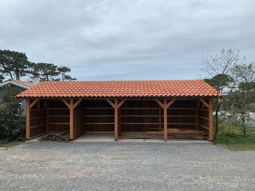 découvrez tout ce que vous devez savoir sur les toits : types, matériaux, entretien et astuces pour garantir la durabilité et l'esthétique de votre maison.