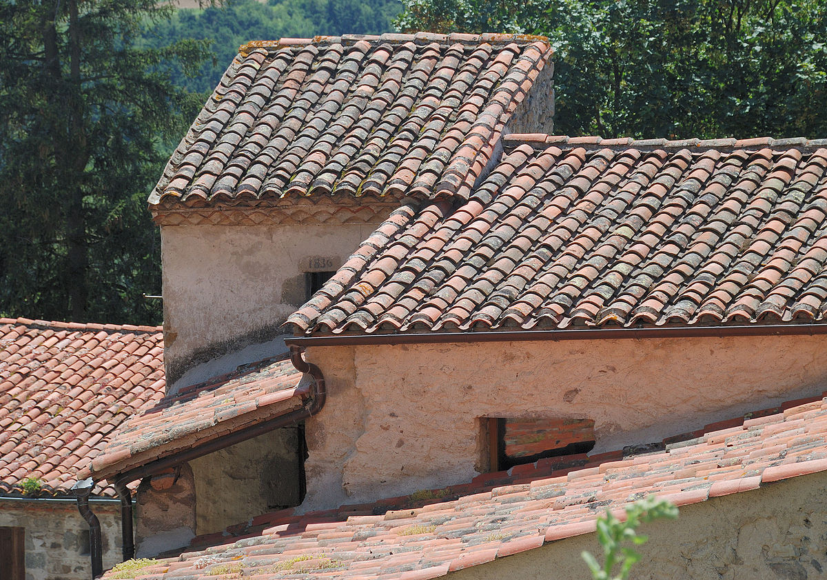 découvrez tout sur le toit : types de couverture, matériaux, entretien et conseils pour choisir le meilleur toit pour votre maison. protégez votre habitat des intempéries tout en esthétisant votre espace !