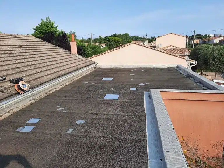 découvrez les avantages des toits en bitume : durabilité, étanchéité et entretien facile. optez pour une solution fiable et économique pour la protection de votre bâtiment.