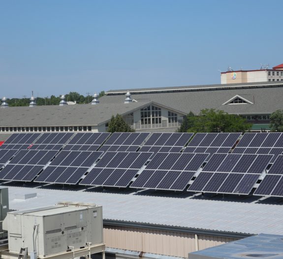 découvrez les solutions de toiture économique pour un toît durable et abordable. profitez d'astuces et de conseils pour réaliser des économies tout en garantissant la qualité de votre habitation.