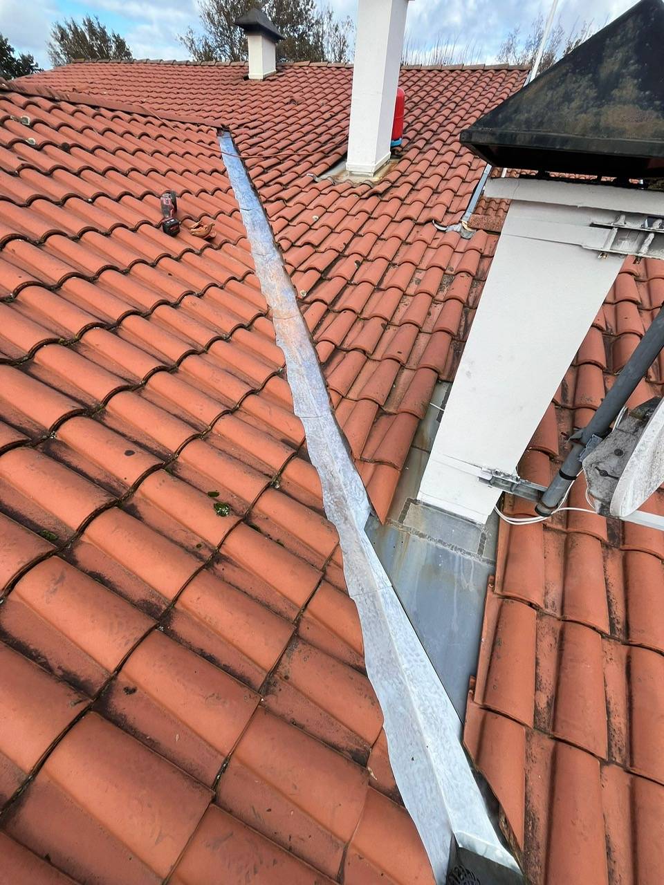 découvrez l'élégance et la fonctionnalité du toit noué, une solution architecturale qui allie esthétisme et performances. apprenez comment ce type de toiture peut transformer votre maison tout en offrant une excellente résistance aux intempéries.