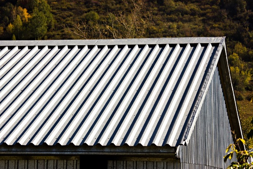 découvrez les avantages et caractéristiques des toits ondulés, une solution esthétique et durable pour vos projets de construction ou de rénovation. explorez les matériaux, les couleurs et les intempéries pour un toit qui allie design et fonctionnalité.