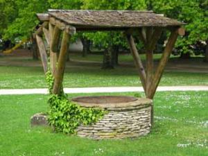 découvrez l'importance d'un toit de puit dans votre maison. protégez vos espaces extérieurs tout en assurant une drainage efficace des eaux pluviales. apprenez comment un toit de puit peut améliorer la durabilité de vos installations et optimiser l'esthétique de votre jardin.