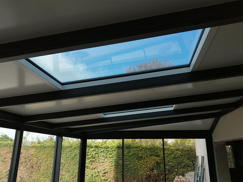 découvrez comment transformer votre espace extérieur avec un toit véranda, alliant esthétique et confort. profitez de lumière naturelle et d'une atmosphère agréable tout au long de l'année. idéal pour des moments de convivialité ou de détente.