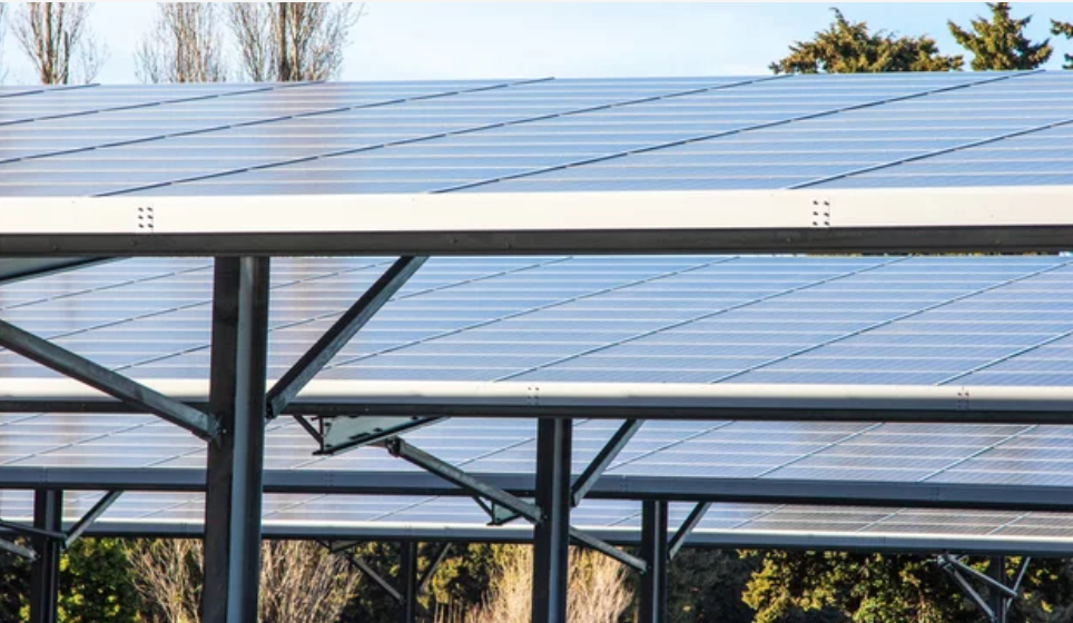 découvrez comment l'intégration des toits photovoltaïques contribue à une gestion durable des ressources hydriques. explorez les avantages environnementaux et économiques de ces systèmes innovants pour un avenir énergétique responsable.