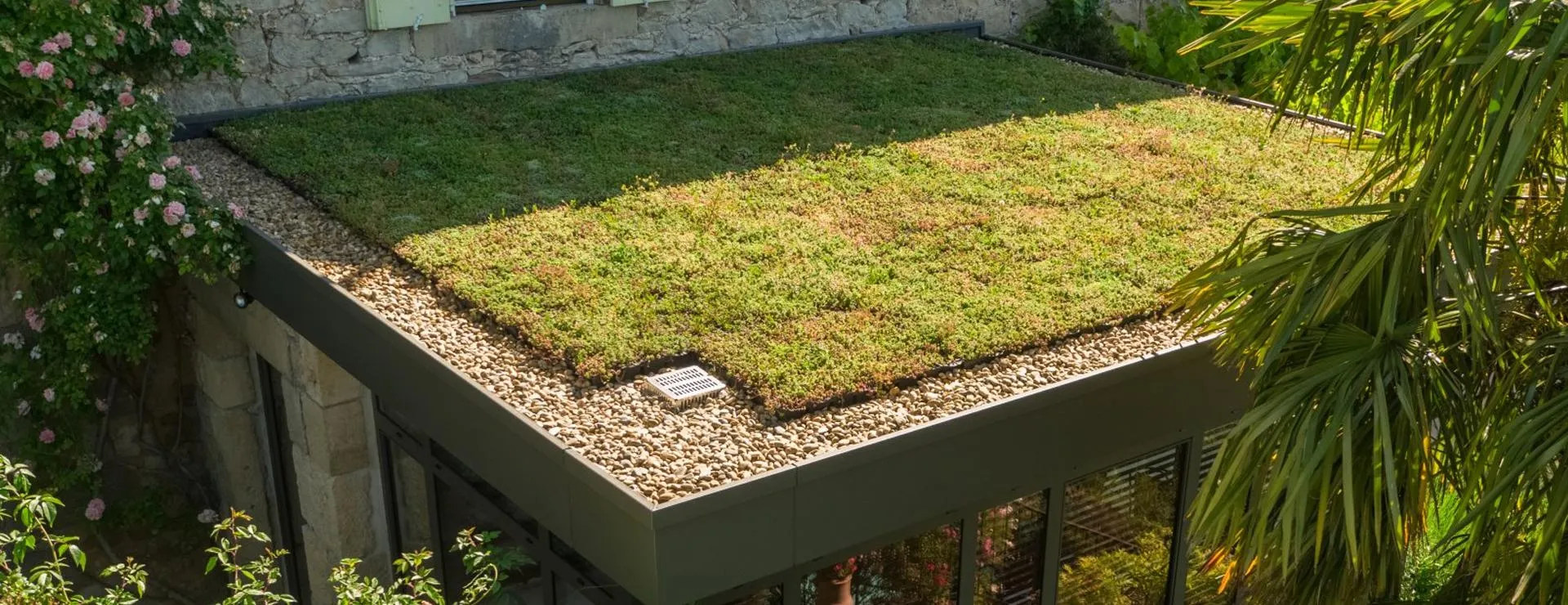 découvrez nos solutions de toitures étanches pour protéger efficacement votre maison contre les intempéries. profitez d'une expertise reconnue et de matériaux de qualité pour garantir durabilité et sécurité. contactez-nous dès maintenant pour un devis personnalisé!