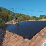 découvrez pourquoi l'appel d'offres pour les projets photovoltaïques sur les toits en france suscite un intérêt limité et les facteurs influençant cette tendance.