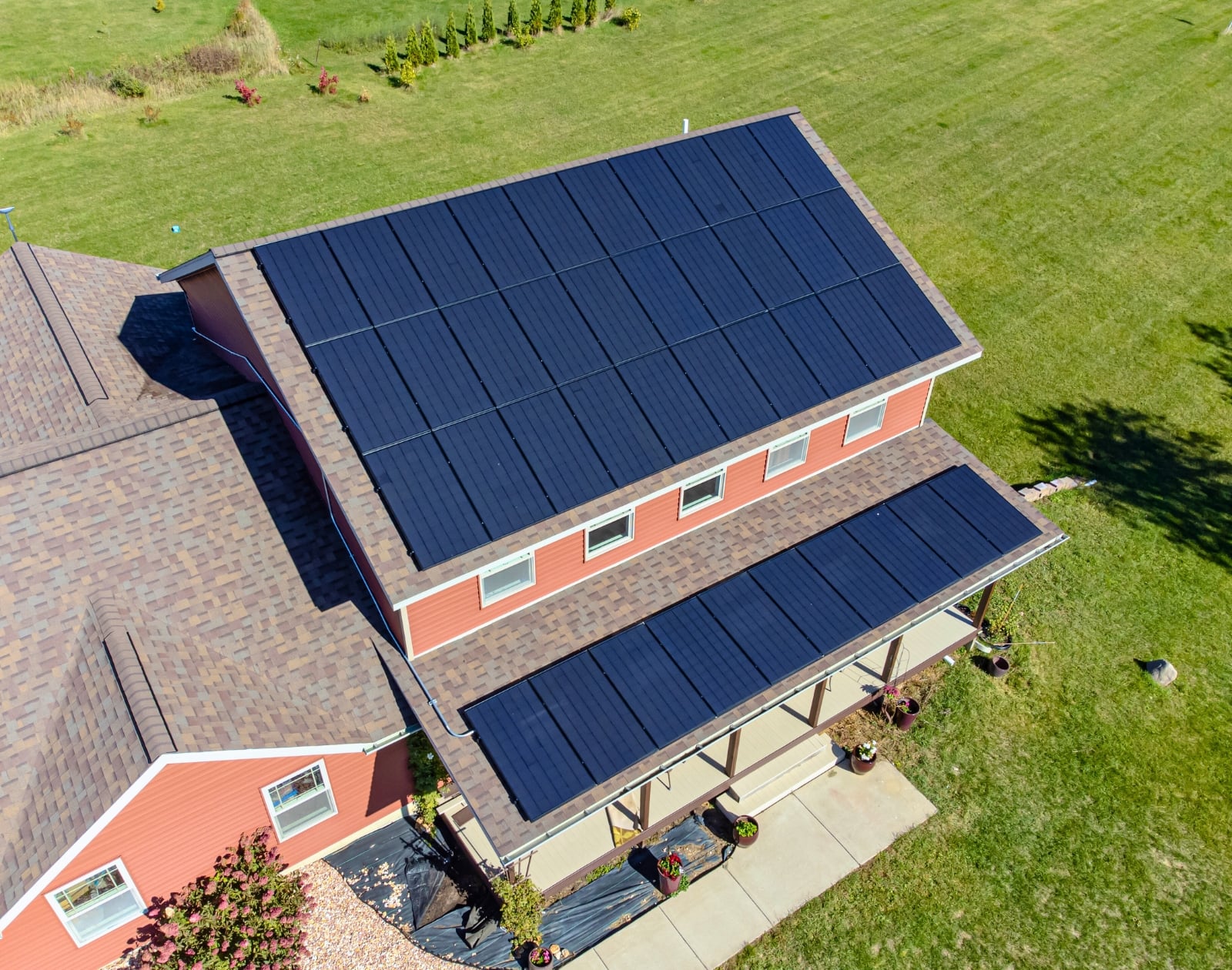 découvrez comment la suisse envisage des toits équipés à 100% de panneaux solaires pour un avenir énergétique durable et respectueux de l'environnement.